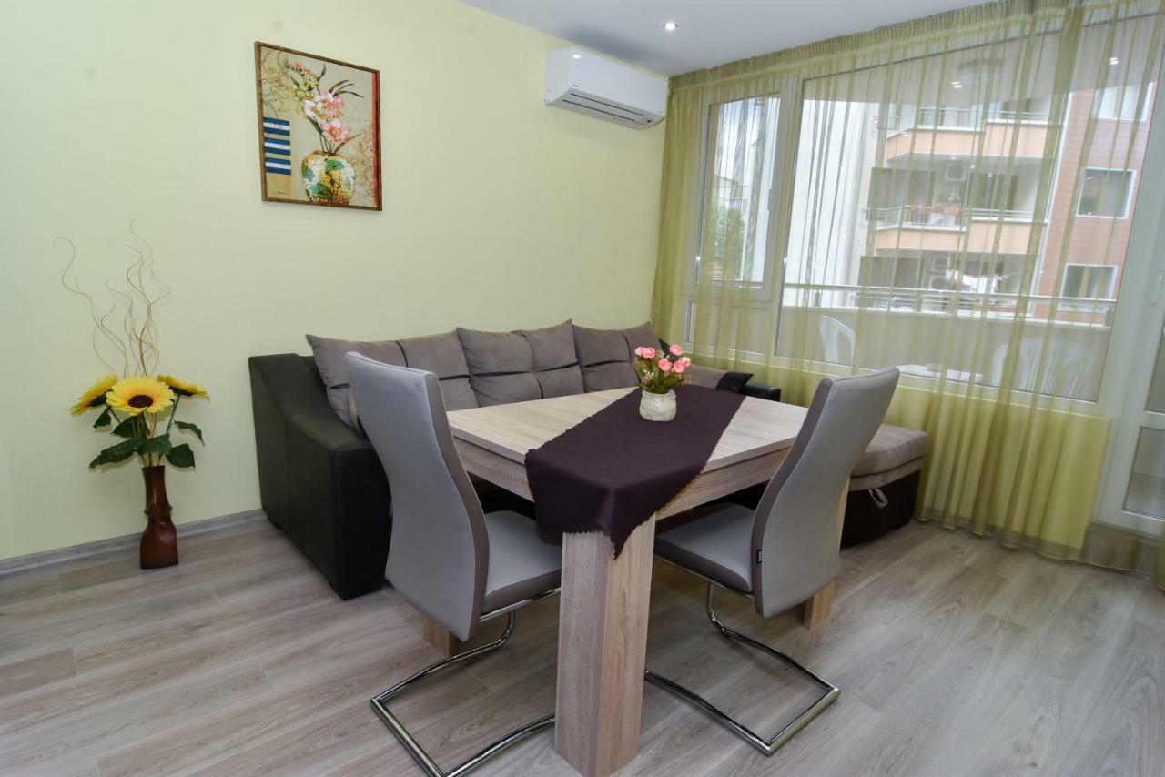 Apartment Deni Burgas Luaran gambar